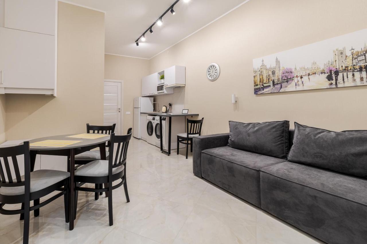Апартаменти Luxury Flat In Downtown 2 Львів Екстер'єр фото
