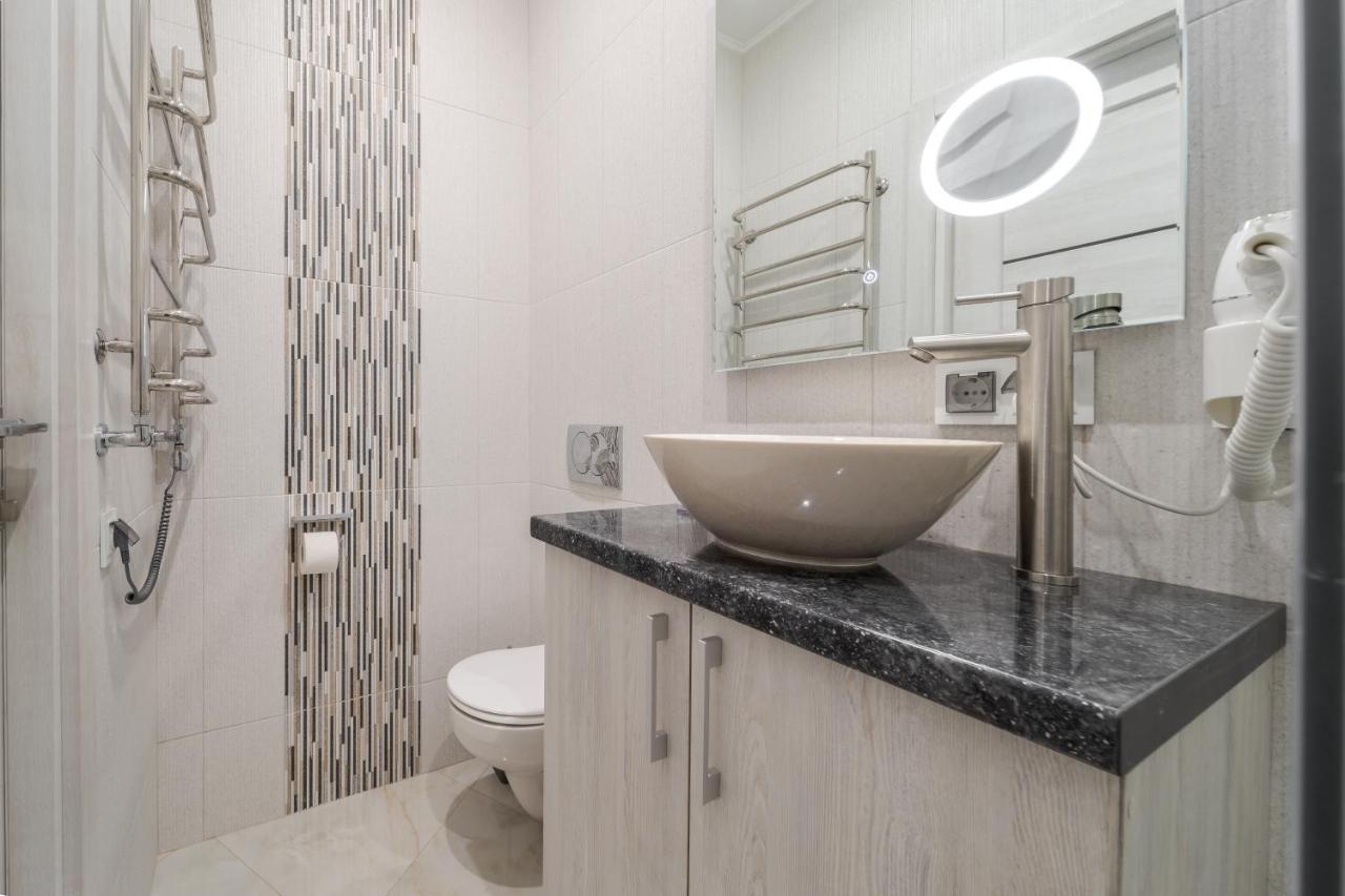 Апартаменти Luxury Flat In Downtown 2 Львів Екстер'єр фото
